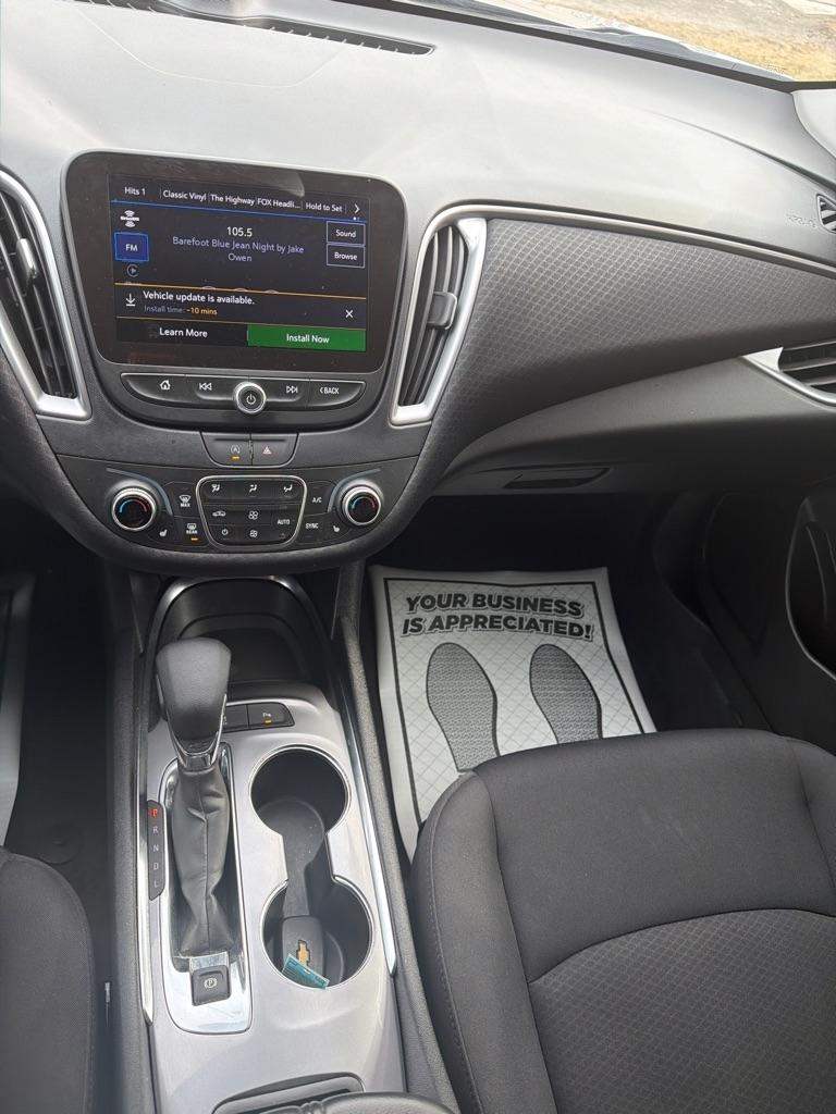 Chevrolet Malibu  2025