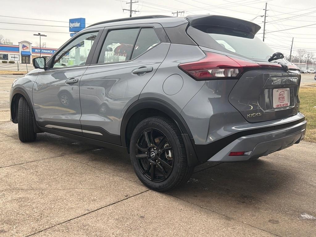 Nissan Kicks  2023