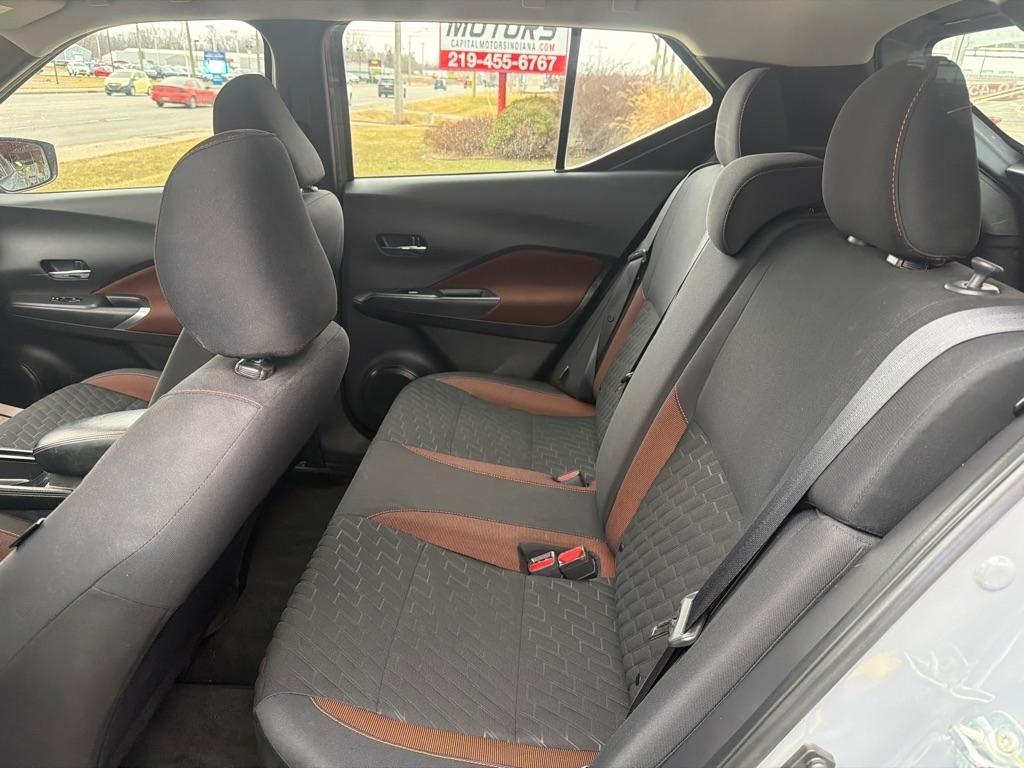 2023 Nissan Kicks SR