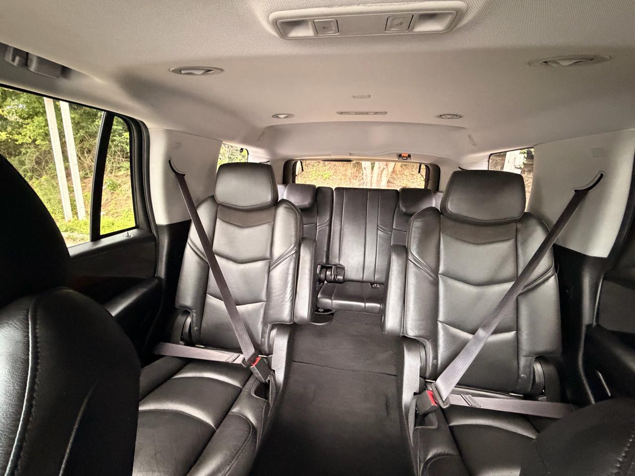 Cadillac Escalade 4WD 4dr Luxury 2017