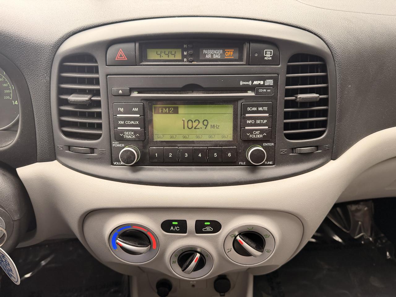 Hyundai Accent 4dr Sdn Auto GLS 2009