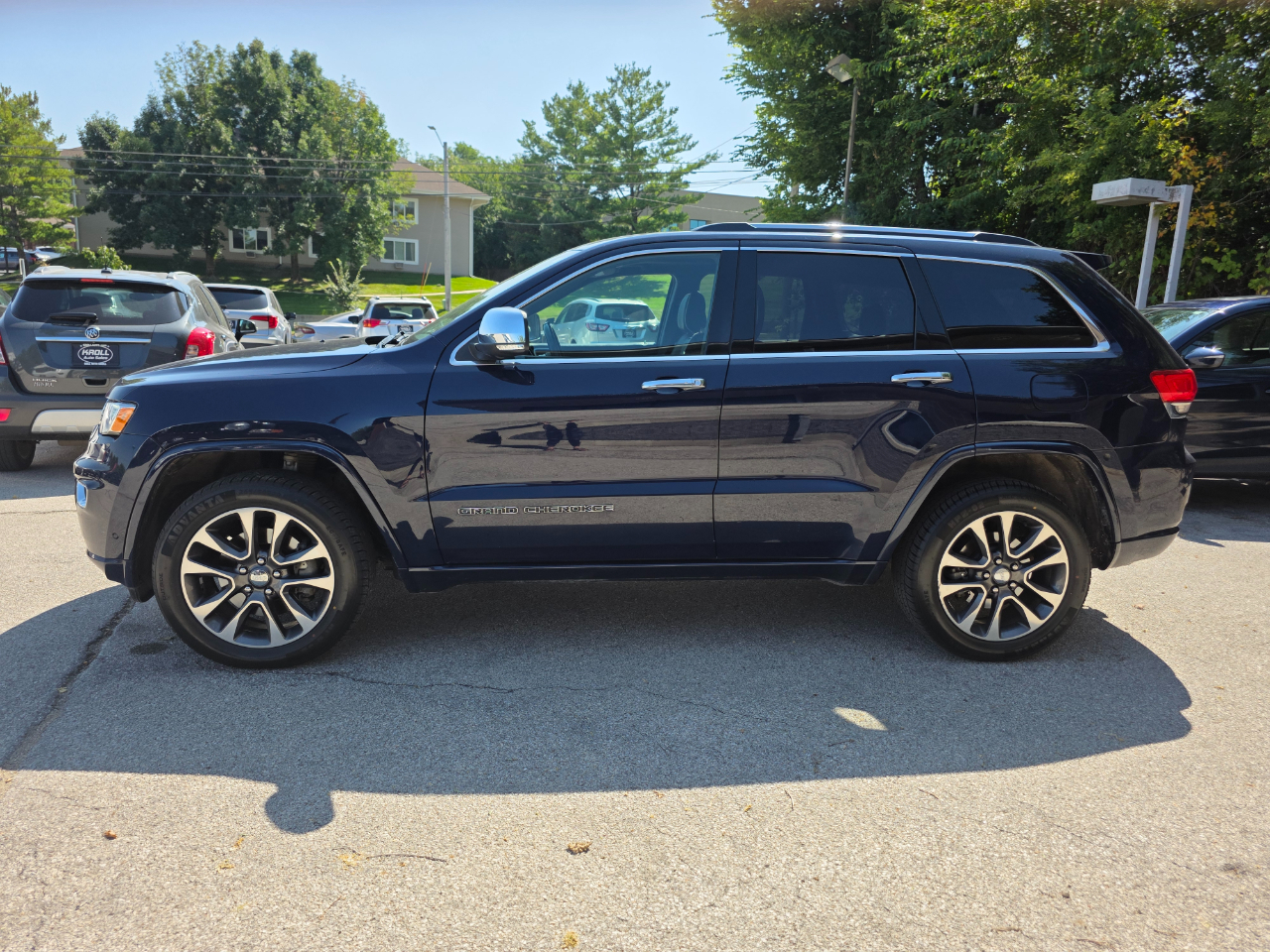 Jeep Grand Cherokee Overland 4x4 2017 Jeep Grand Cherokee Overland 4x4 2017