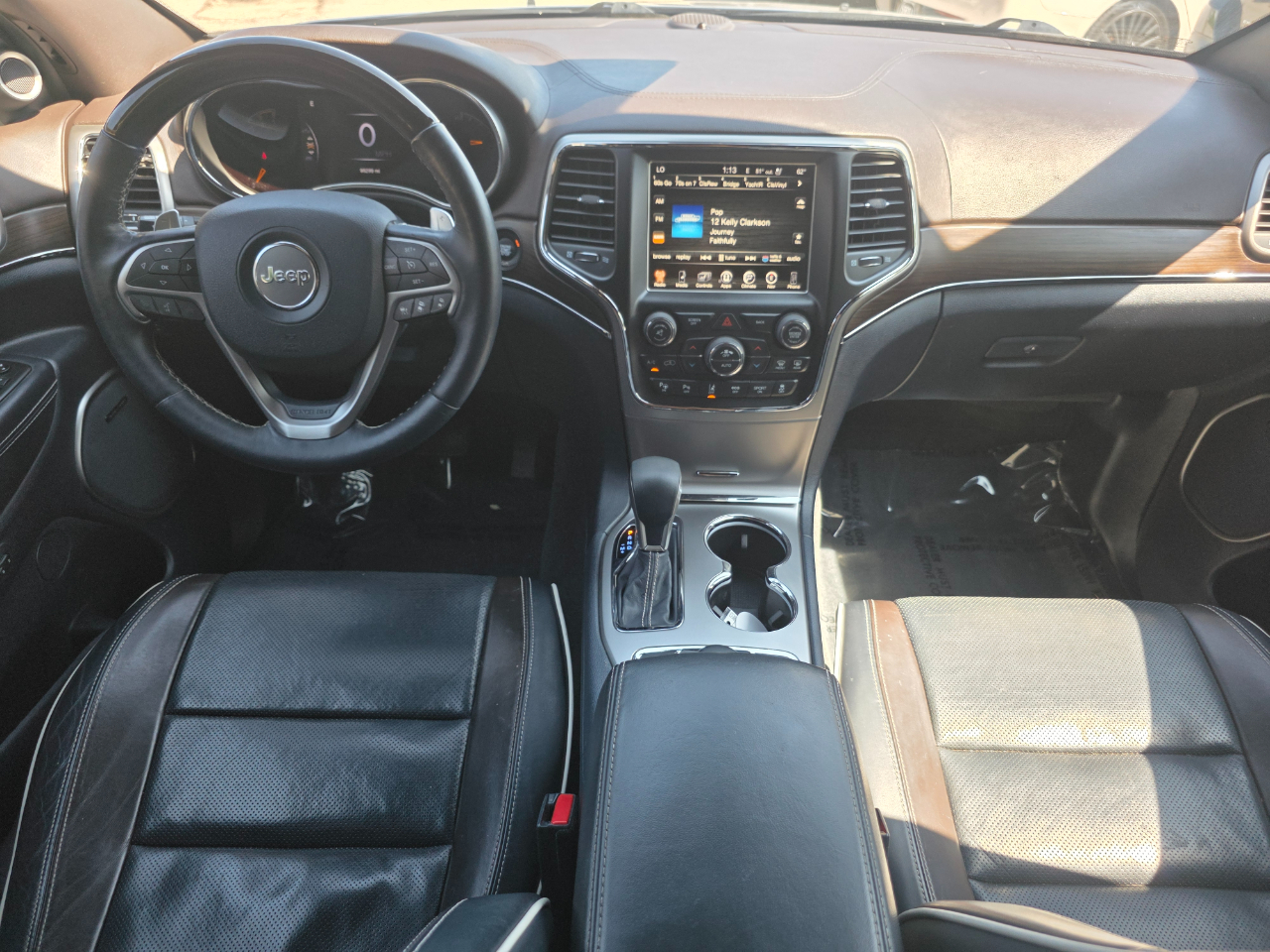 Jeep Grand Cherokee Overland 4x4 2017 Jeep Grand Cherokee Overland 4x4 2017