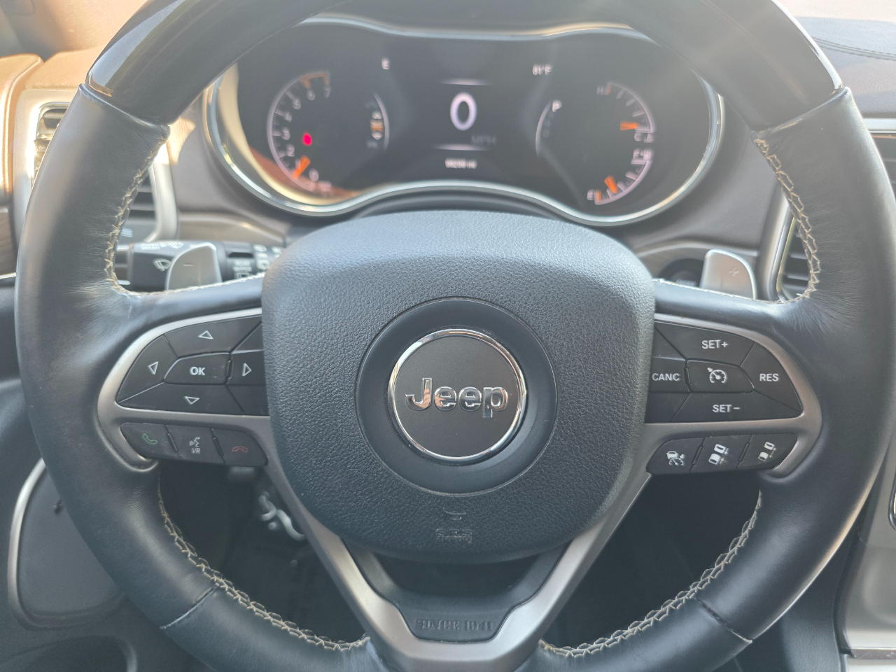 Jeep Grand Cherokee Overland 4x4 2017 Jeep Grand Cherokee Overland 4x4 2017