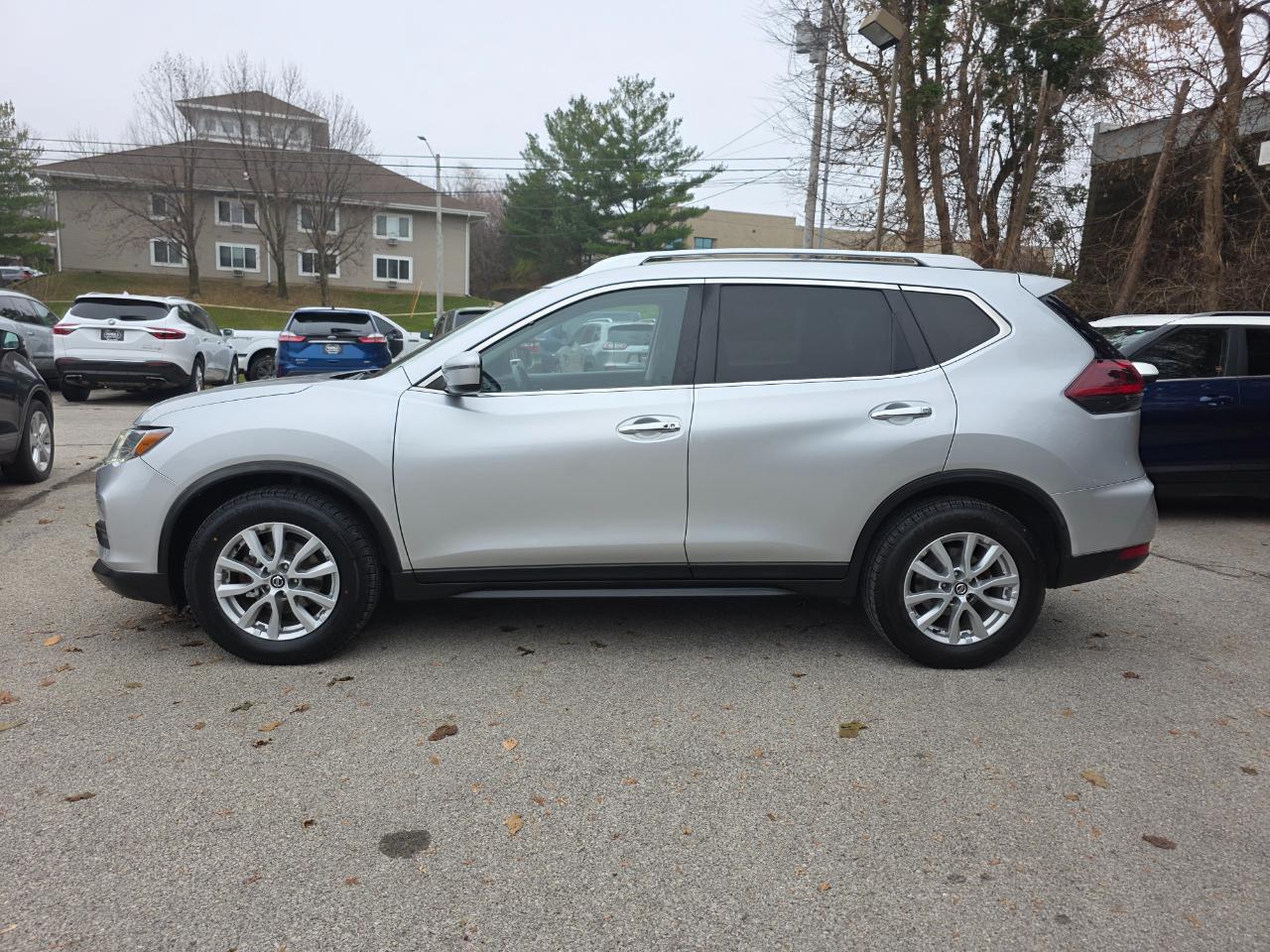 Nissan Rogue FWD SV 2020