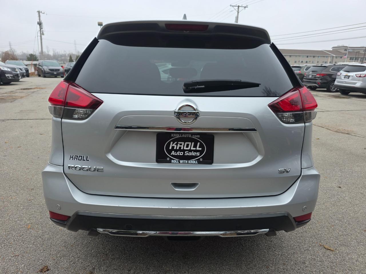 Nissan Rogue FWD SV 2020