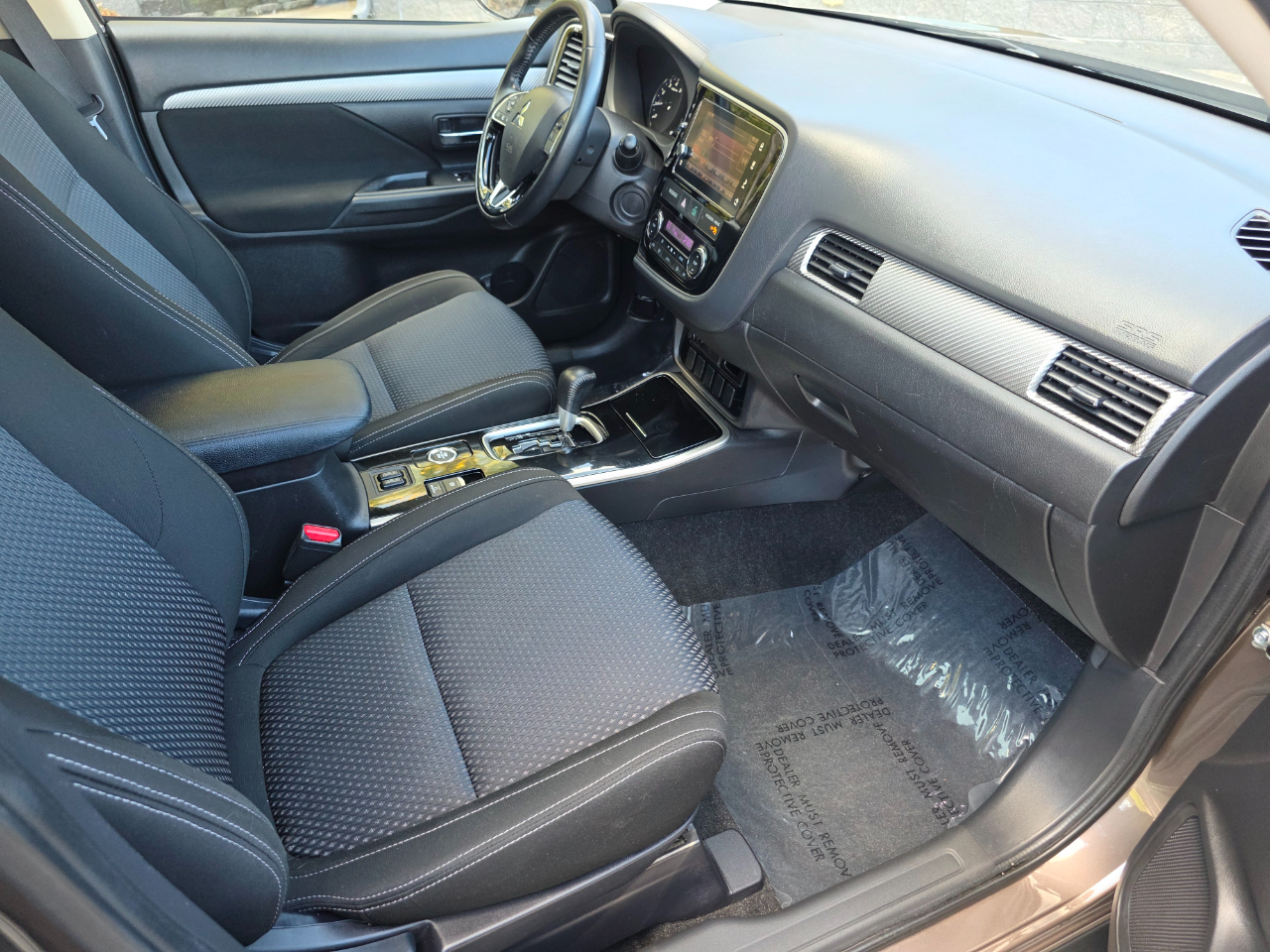 Mitsubishi Outlander 2WD 4dr SE 2018 Mitsubishi Outlander 2WD 4dr SE 2018