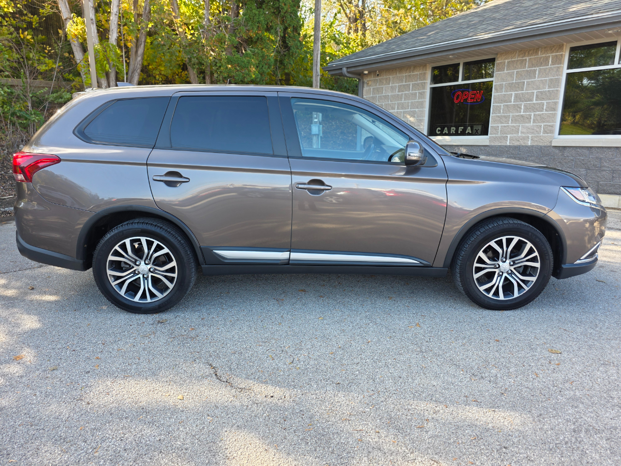 Mitsubishi Outlander 2WD 4dr SE 2018 Mitsubishi Outlander 2WD 4dr SE 2018