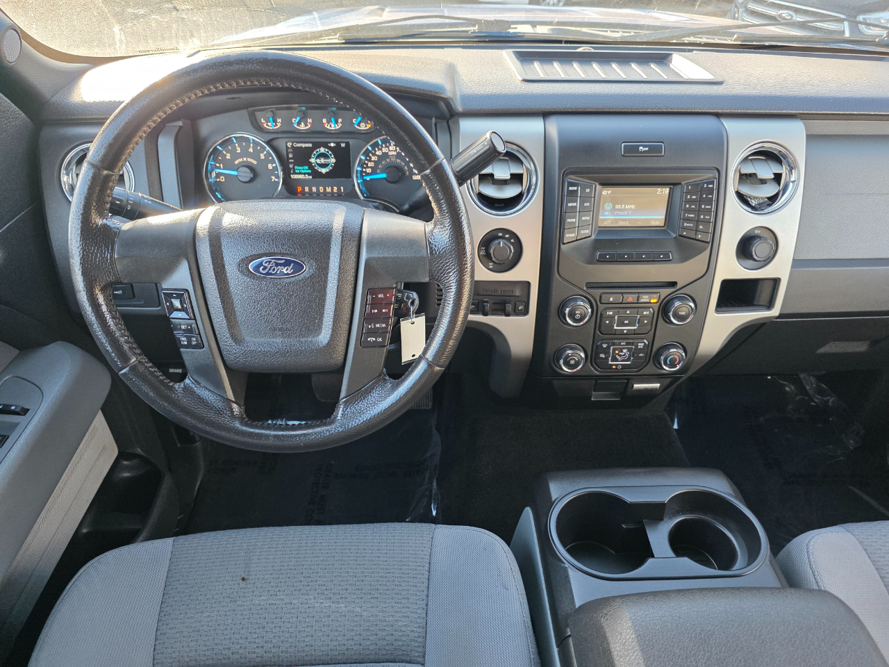 Ford F-150 4WD SuperCrew 145" XL 2014