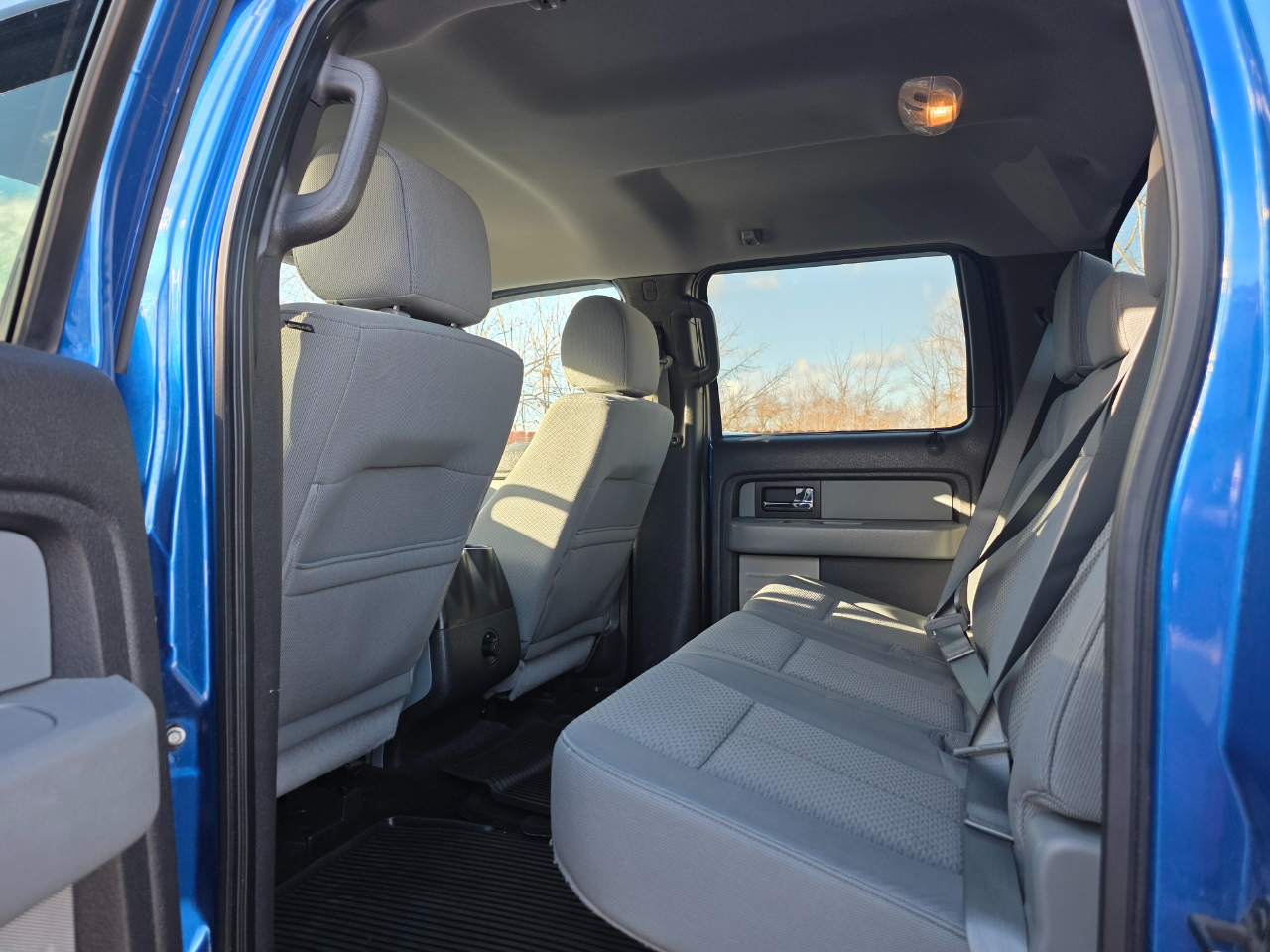 Ford F-150 4WD SuperCrew 145" XL 2014