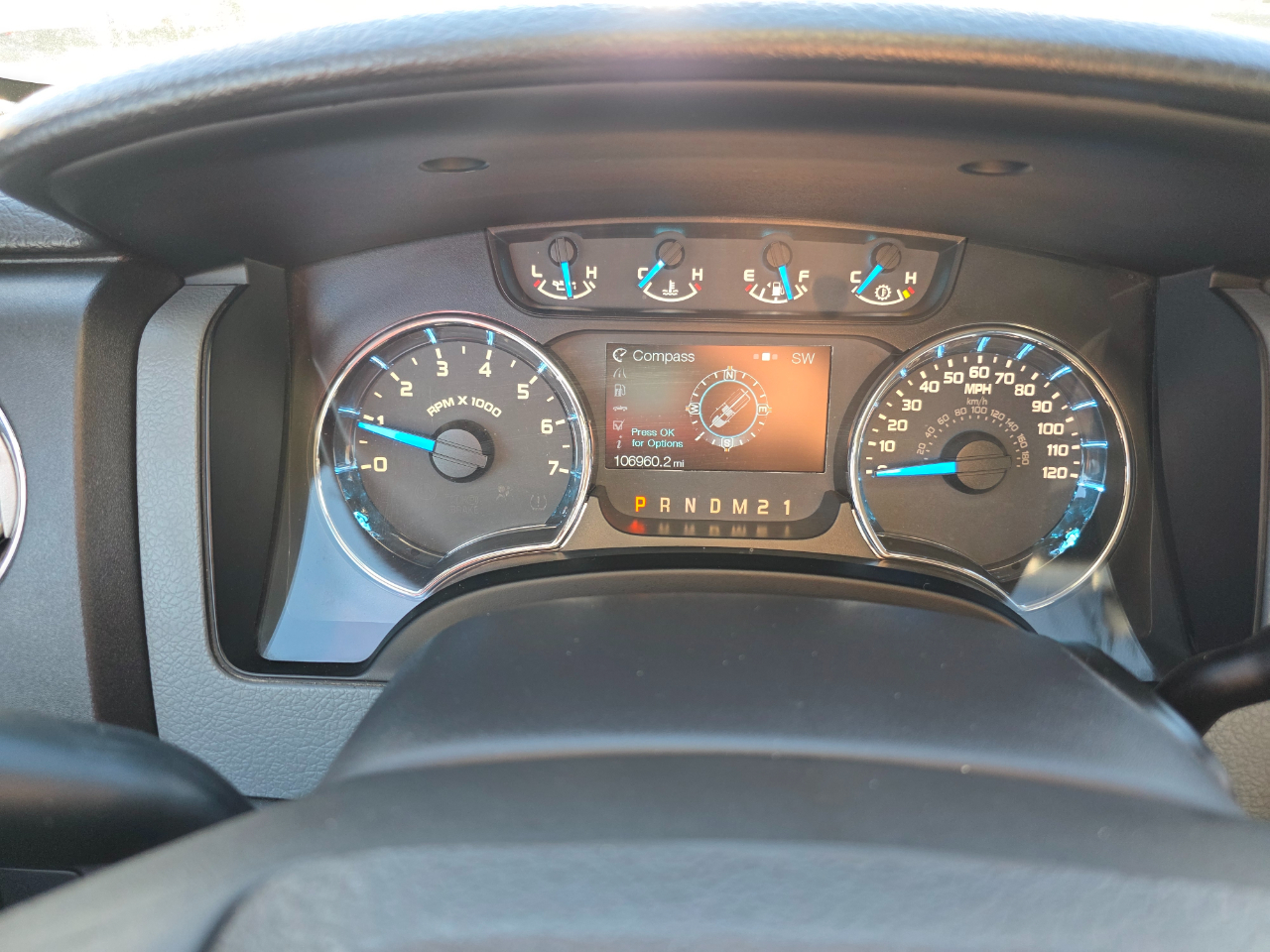 Ford F-150 4WD SuperCrew 145" XL 2014