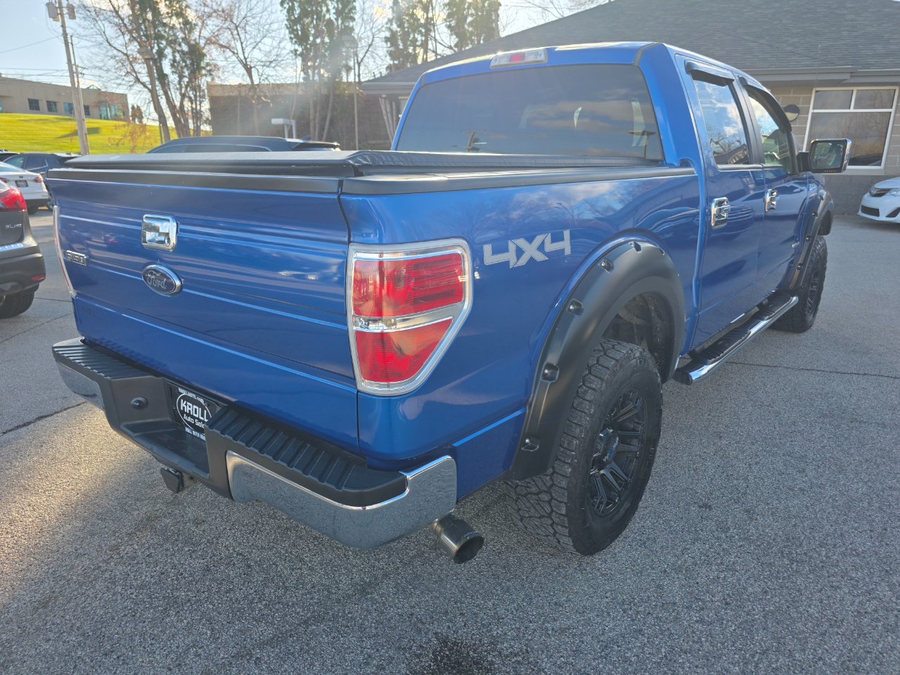 Ford F-150 4WD SuperCrew 145" XL 2014