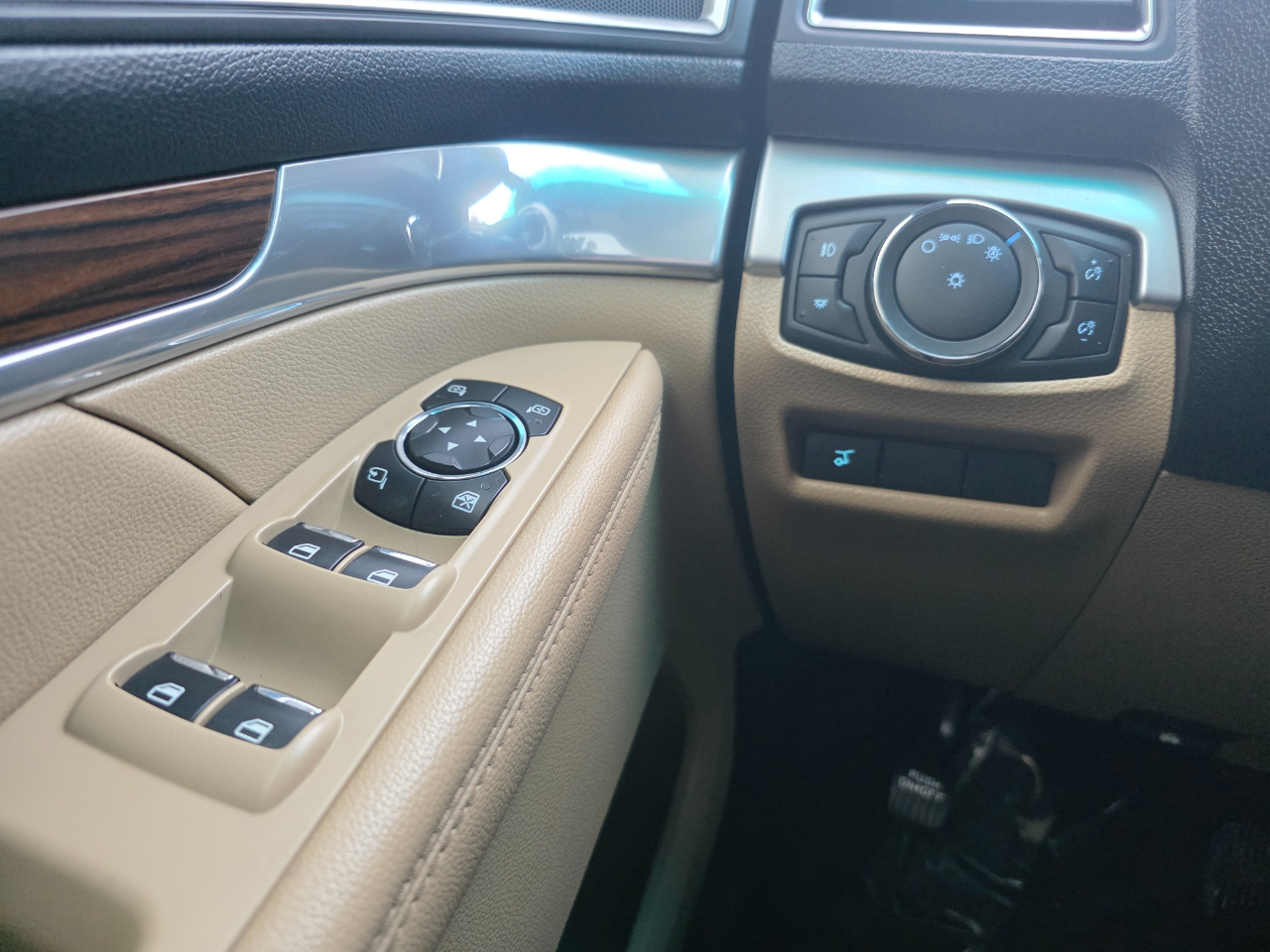 Ford Explorer FWD 4dr Limited 2016