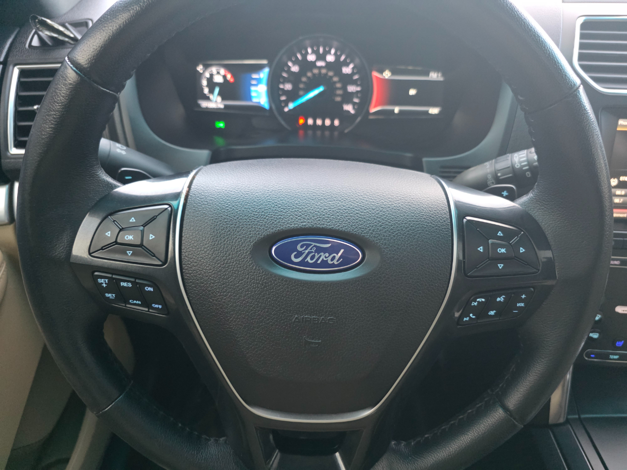 Ford Explorer FWD 4dr Limited 2016