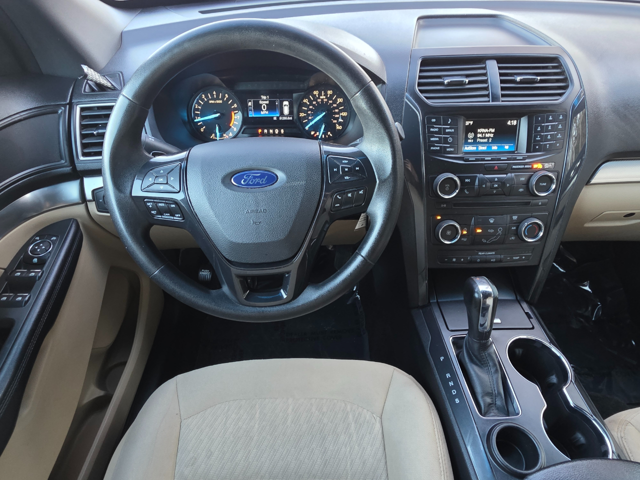 Ford Explorer Base FWD 2017