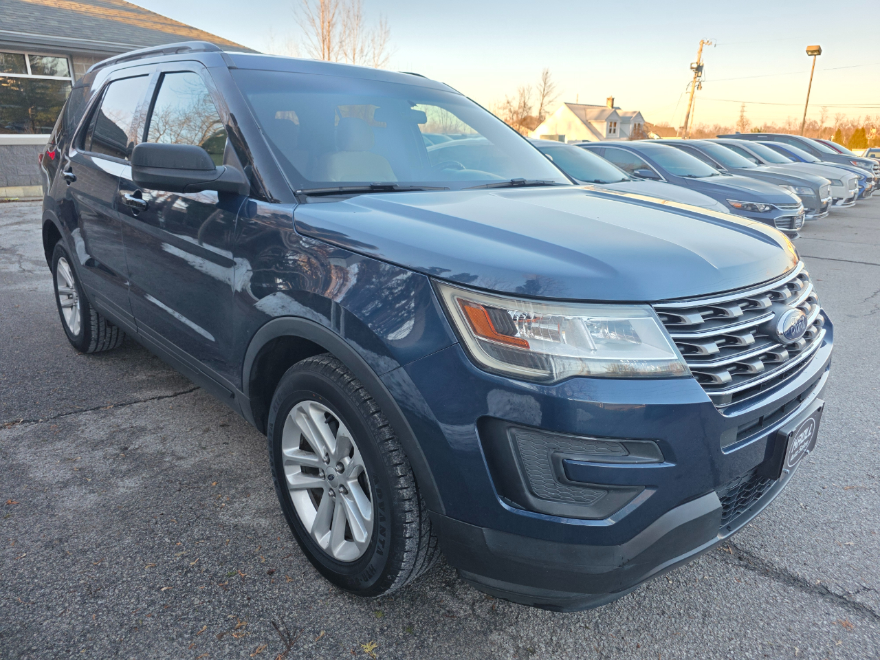 Ford Explorer Base FWD 2017