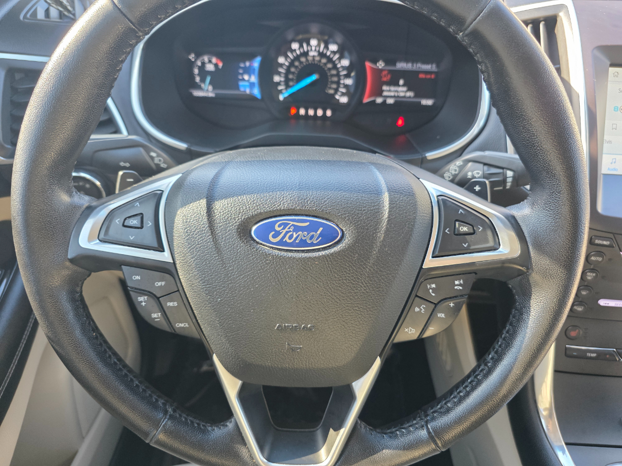 Ford Edge 4dr Titanium AWD 2016
