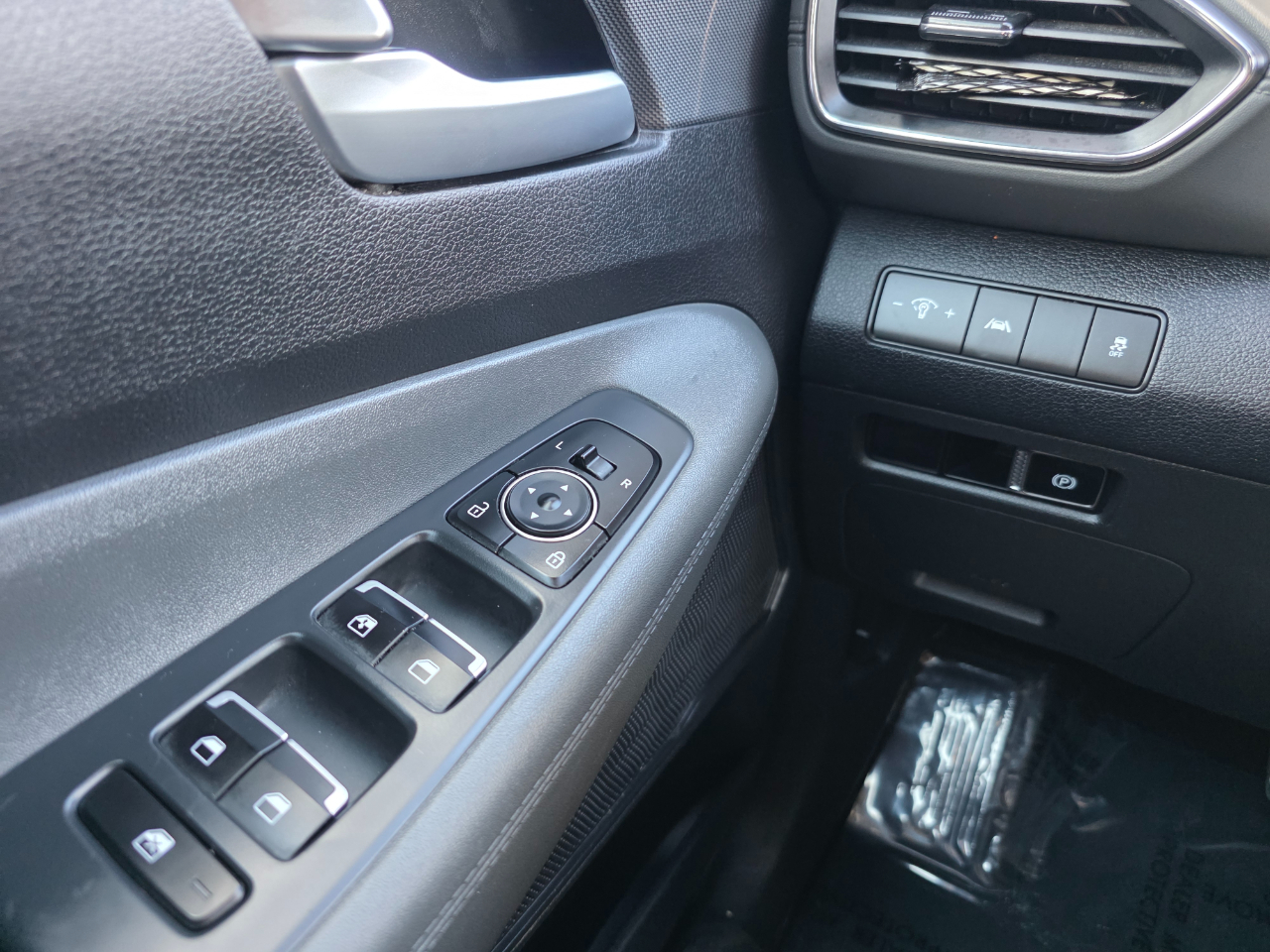 Hyundai Santa Fe SE AWD 2021