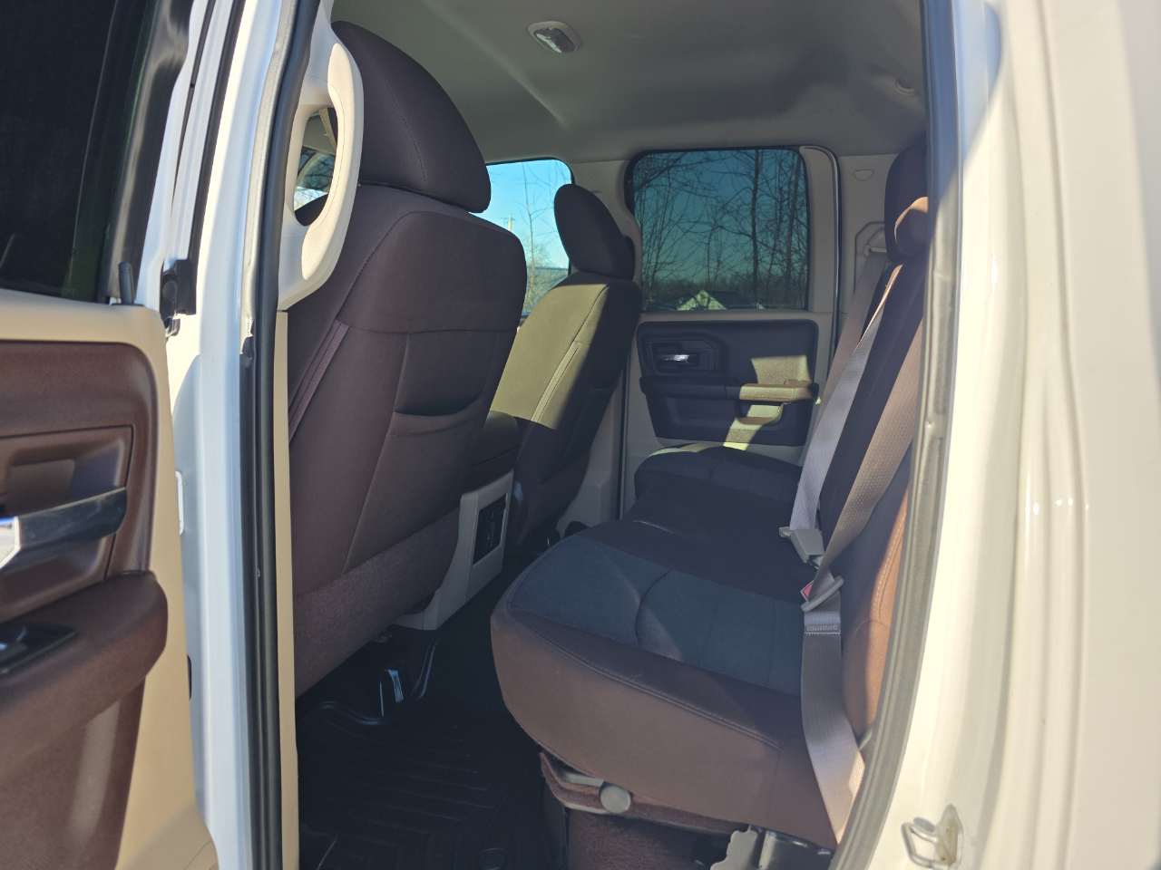 RAM 1500 4WD Quad Cab 140.5" Lone Star 2013