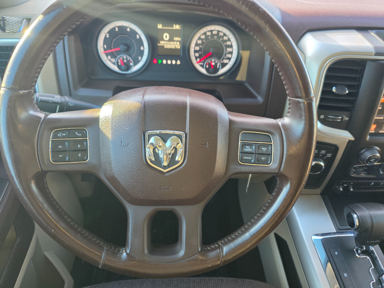 RAM 1500 4WD Quad Cab 140.5" Lone Star 2013