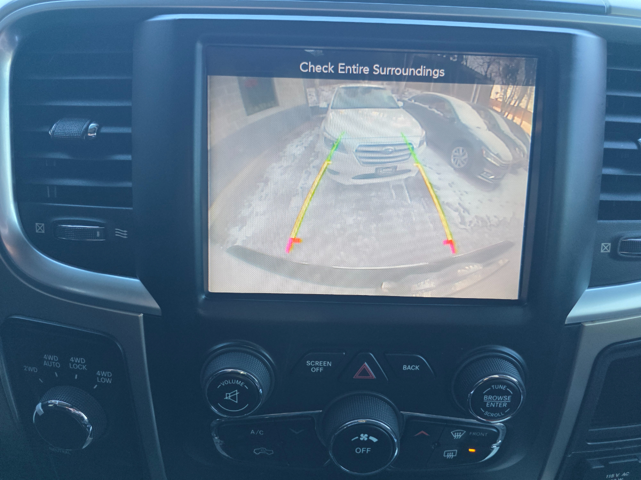 RAM 1500 4WD Quad Cab 140.5" Lone Star 2013