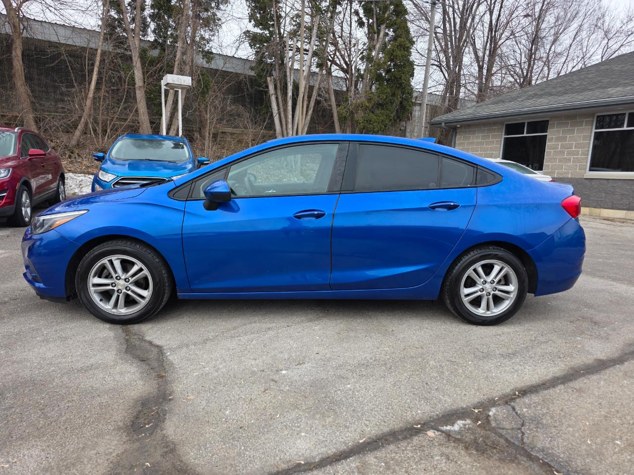 Chevrolet Cruze 4dr Sdn 1.4L LT w/1SD 2017