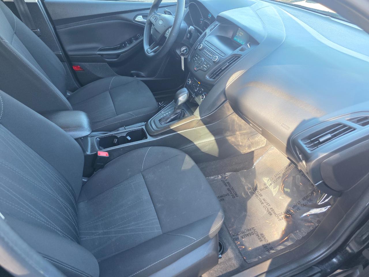 Ford Focus SE Sedan 2018