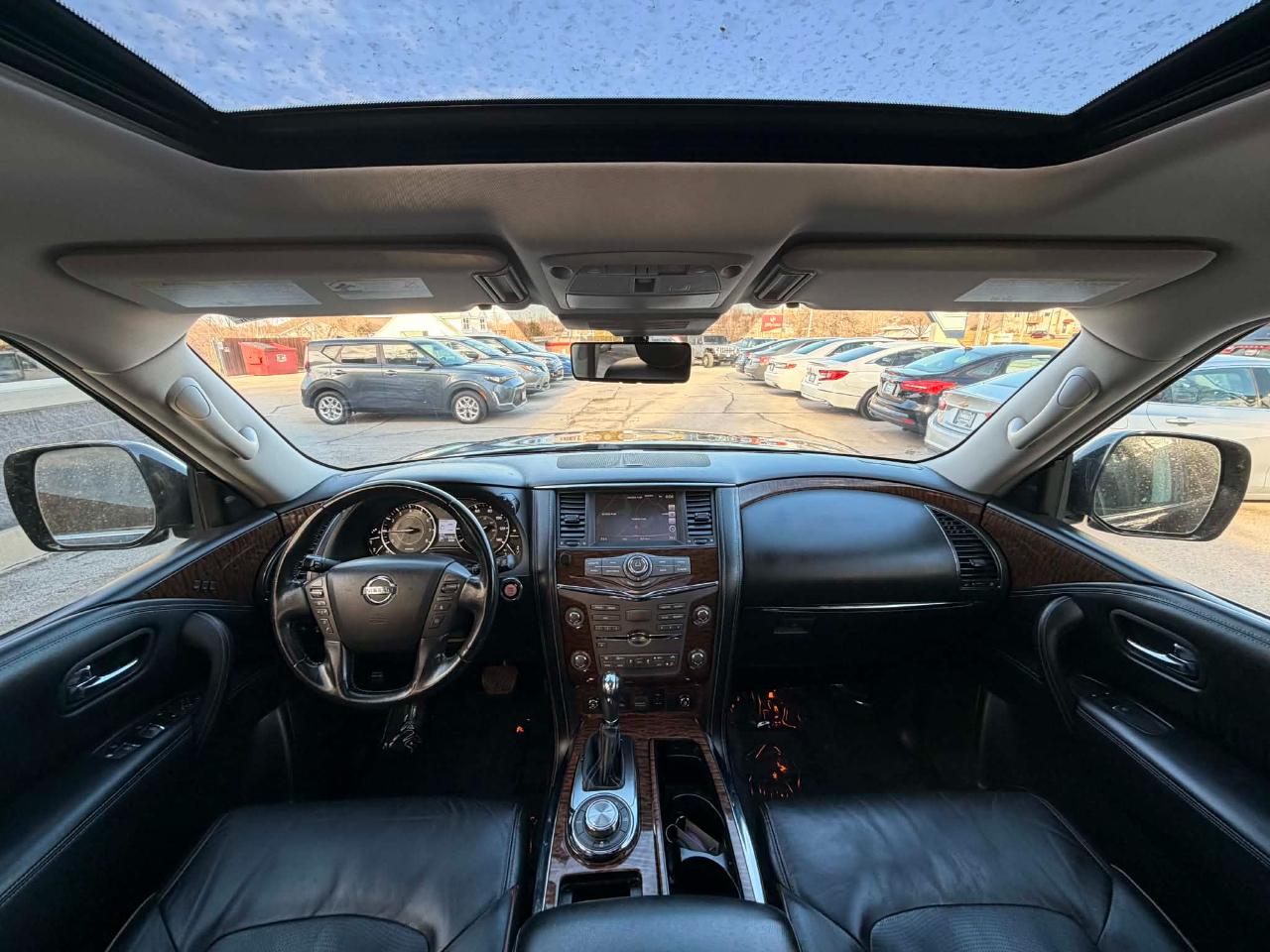 Nissan Armada 4x4 Platinum 2019