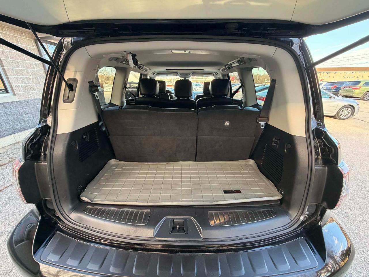 Nissan Armada 4x4 Platinum 2019