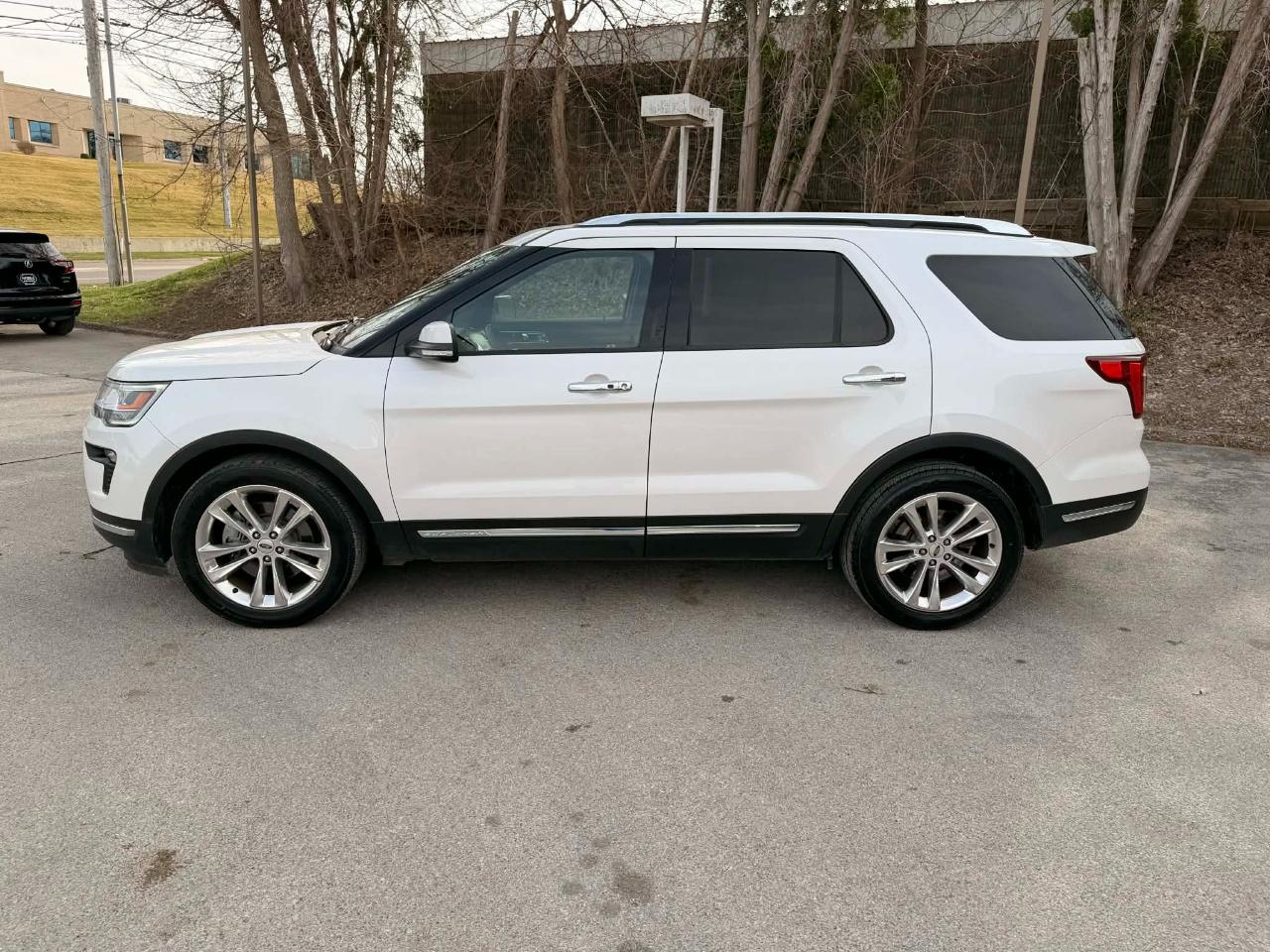 Ford Explorer Limited FWD 2019