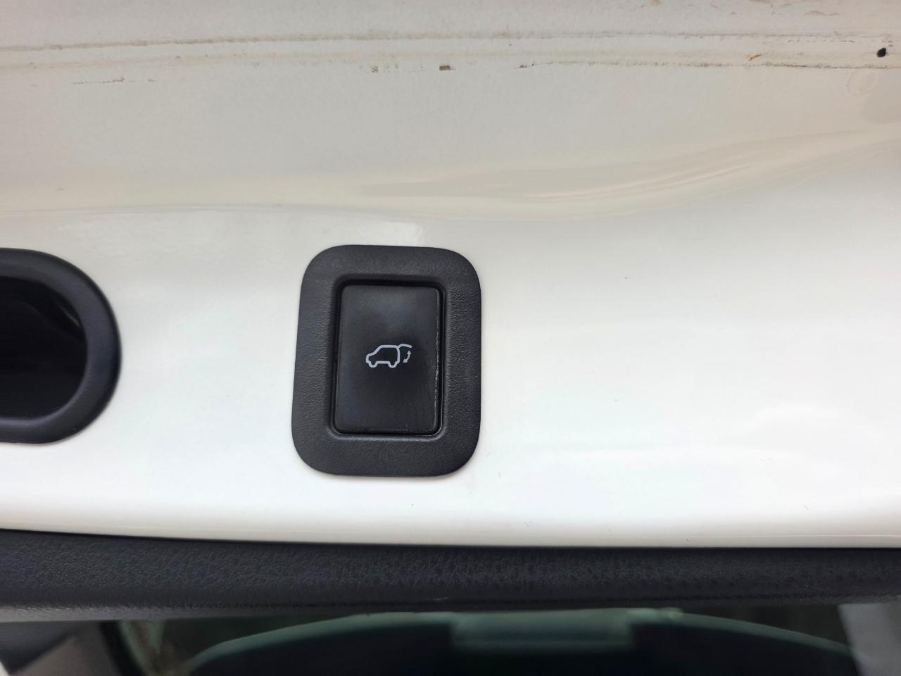 Toyota Highlander AWD 4dr V6 Limited (Natl) 2016