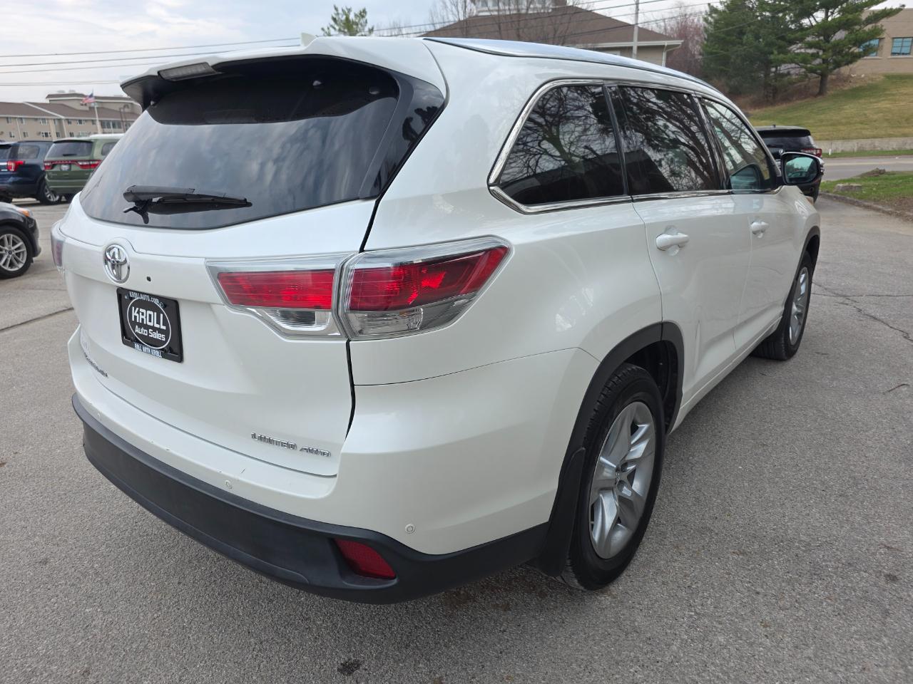 Toyota Highlander AWD 4dr V6 Limited (Natl) 2016