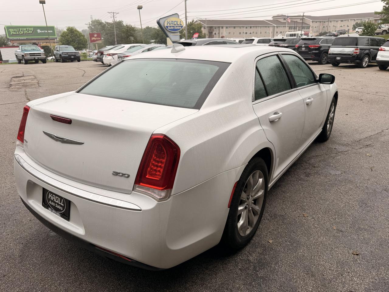 Chrysler 300 4dr Sdn Limited AWD 2015