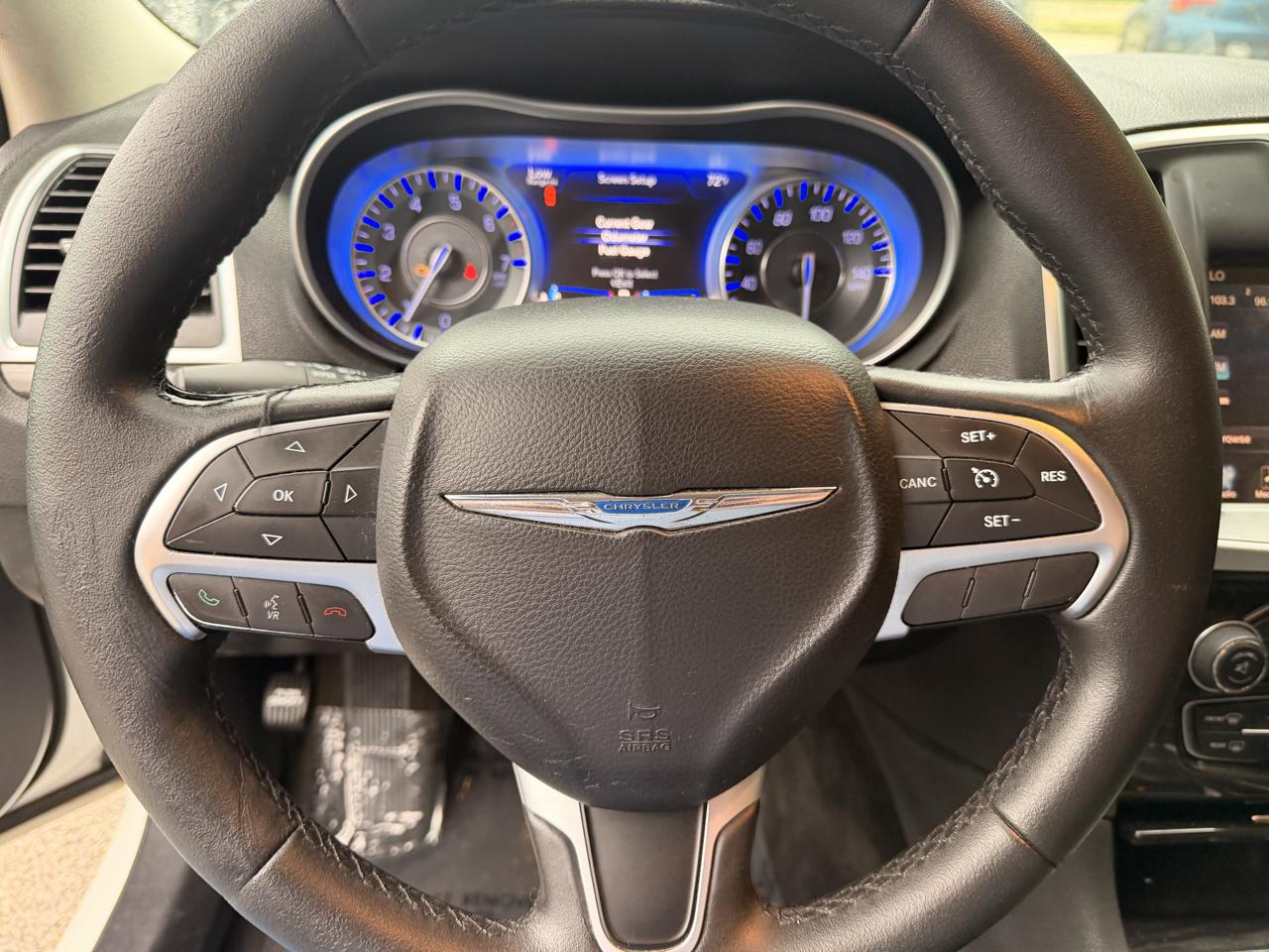 Chrysler 300 4dr Sdn Limited AWD 2015