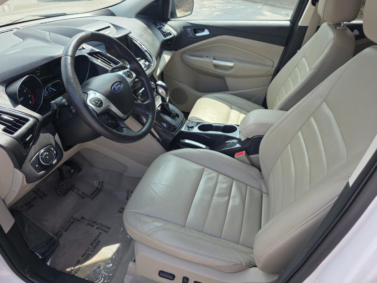 Ford Escape 4WD 4dr Titanium 2015