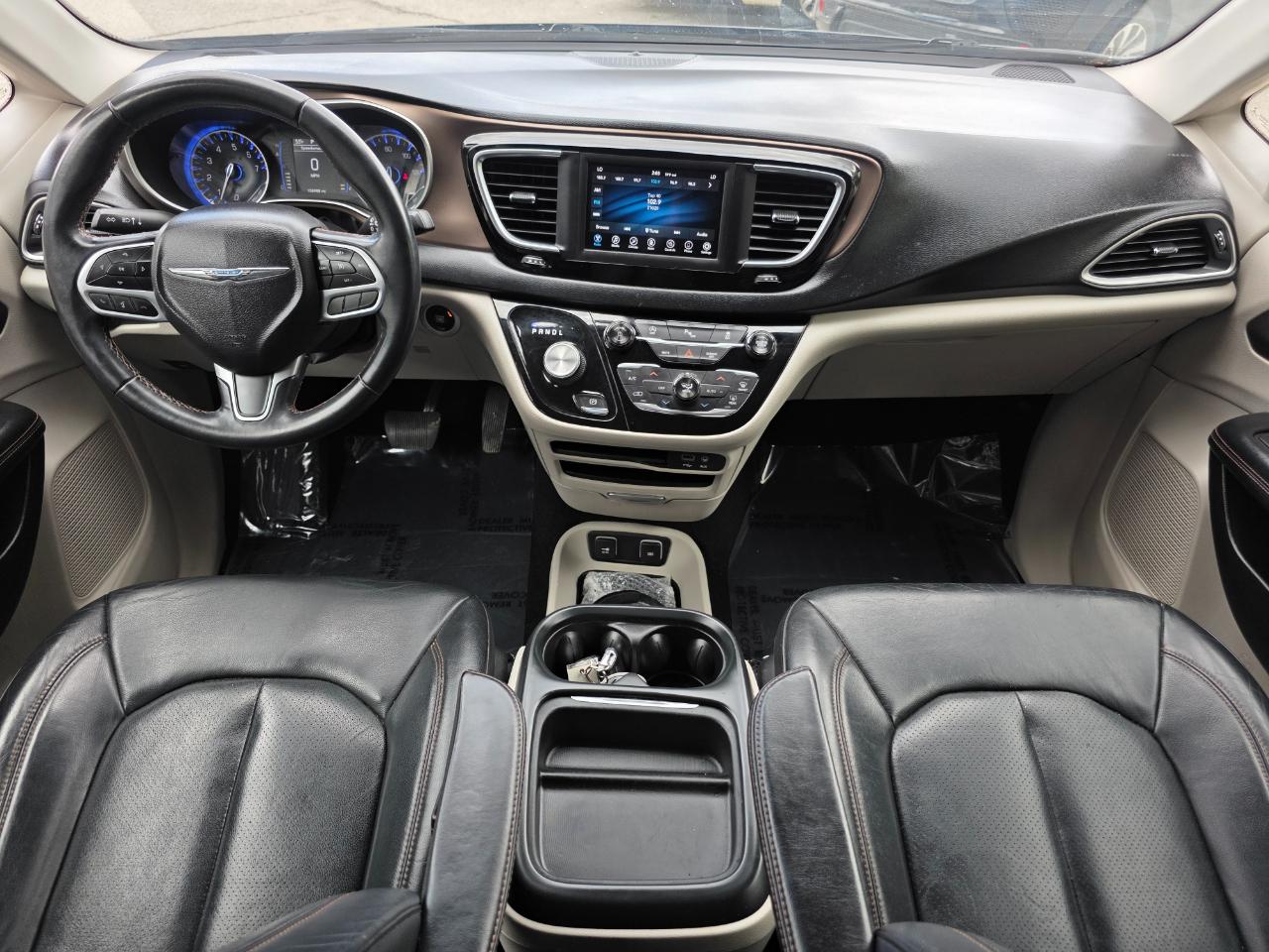 Chrysler Pacifica Touring L FWD 2018