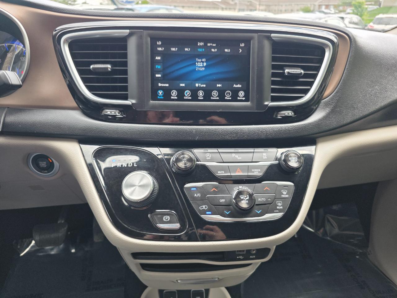 Chrysler Pacifica Touring L FWD 2018