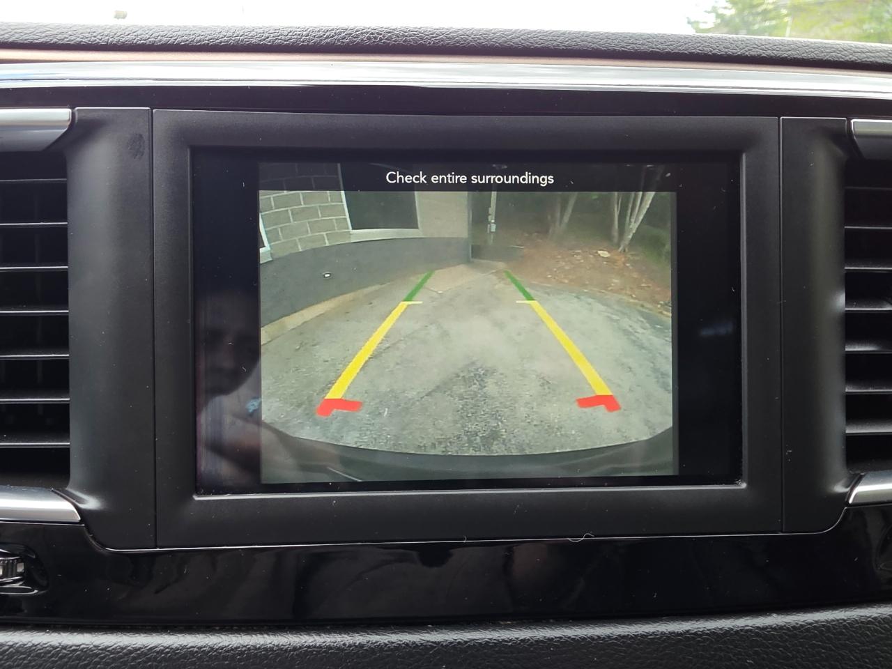 Chrysler Pacifica Touring L FWD 2018
