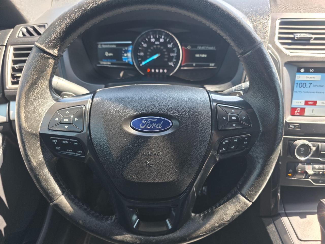 Ford Explorer XLT 4WD 2017