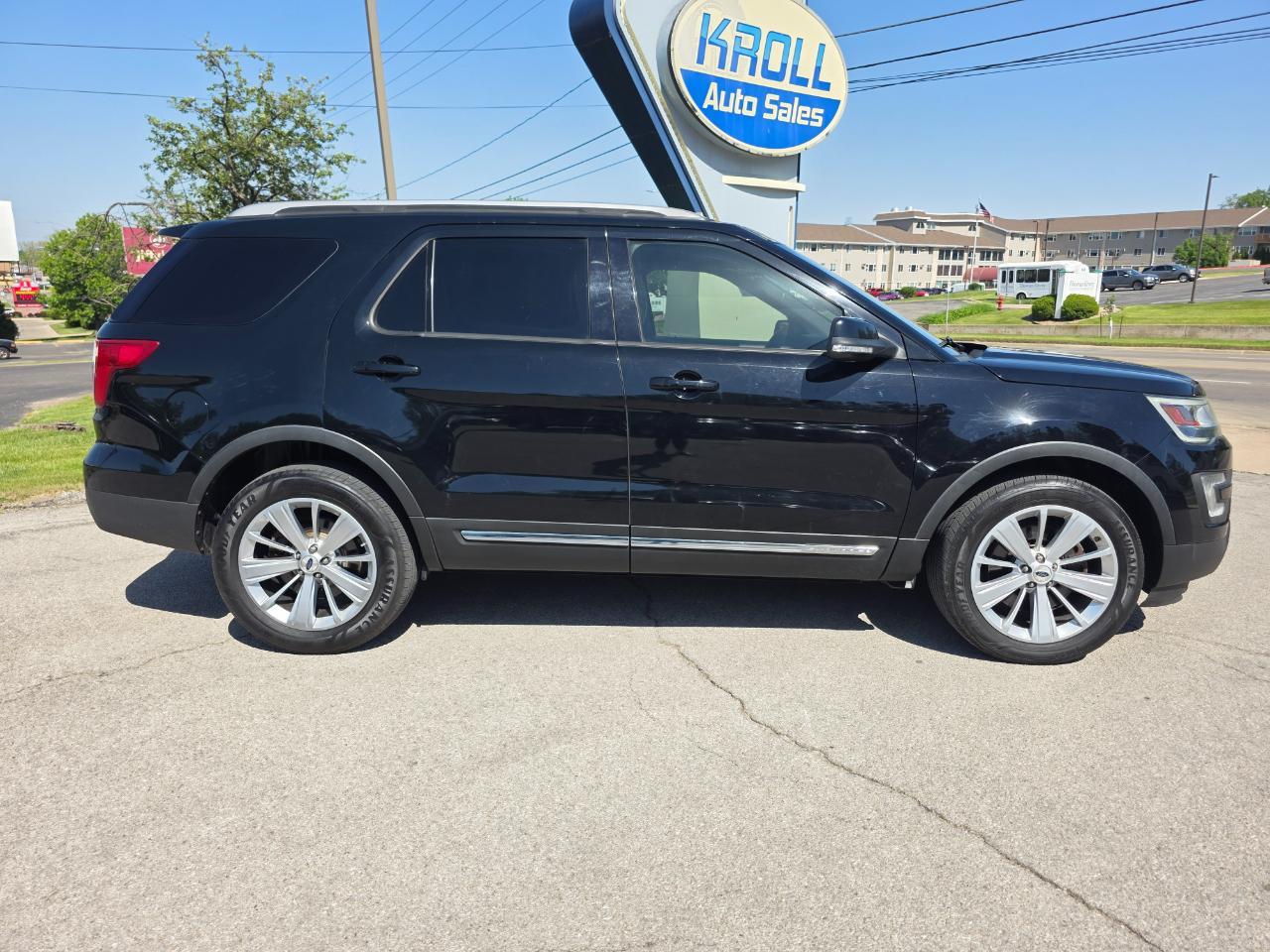 Ford Explorer XLT 4WD 2017