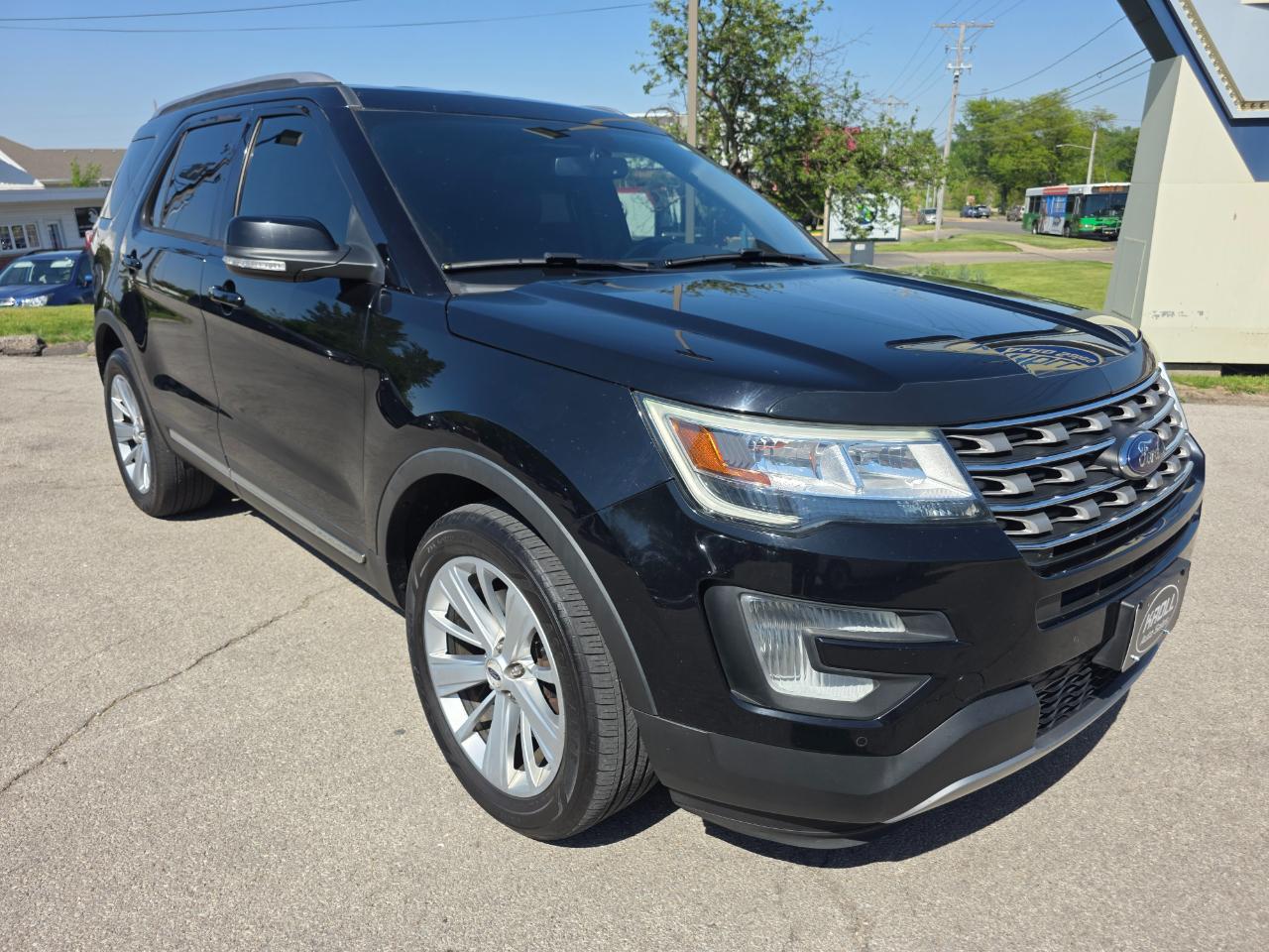 Ford Explorer XLT 4WD 2017