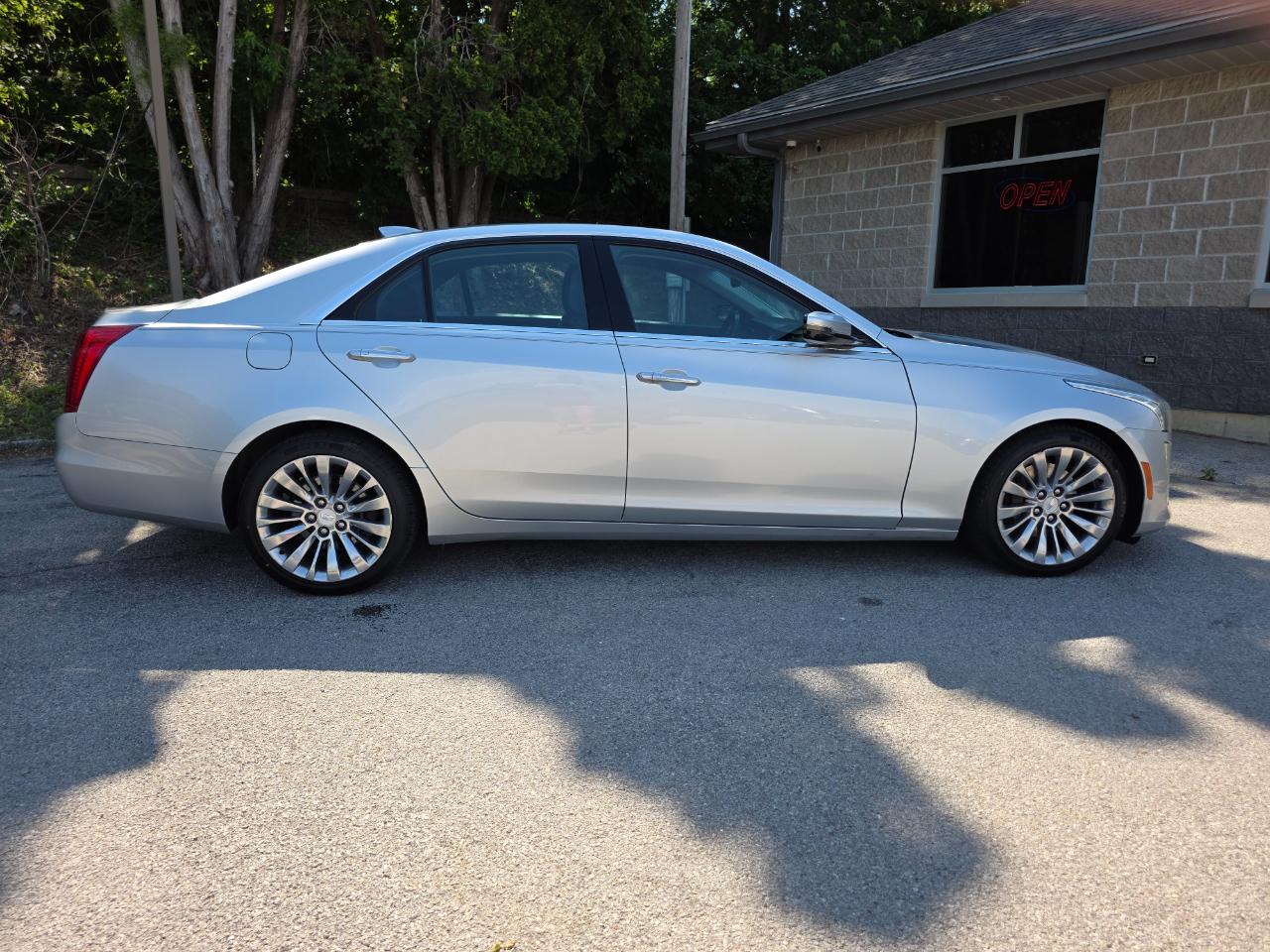 Cadillac CTS Sedan 4dr Sdn 3.6L Luxury Collection AWD 2016