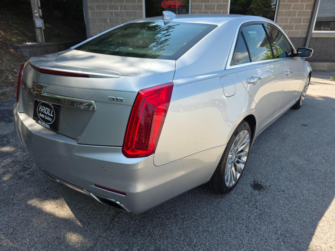 Cadillac CTS Sedan 4dr Sdn 3.6L Luxury Collection AWD 2016