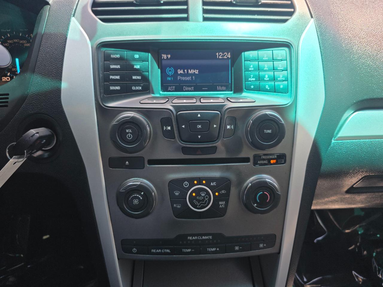 Ford Explorer FWD 4dr XLT 2015
