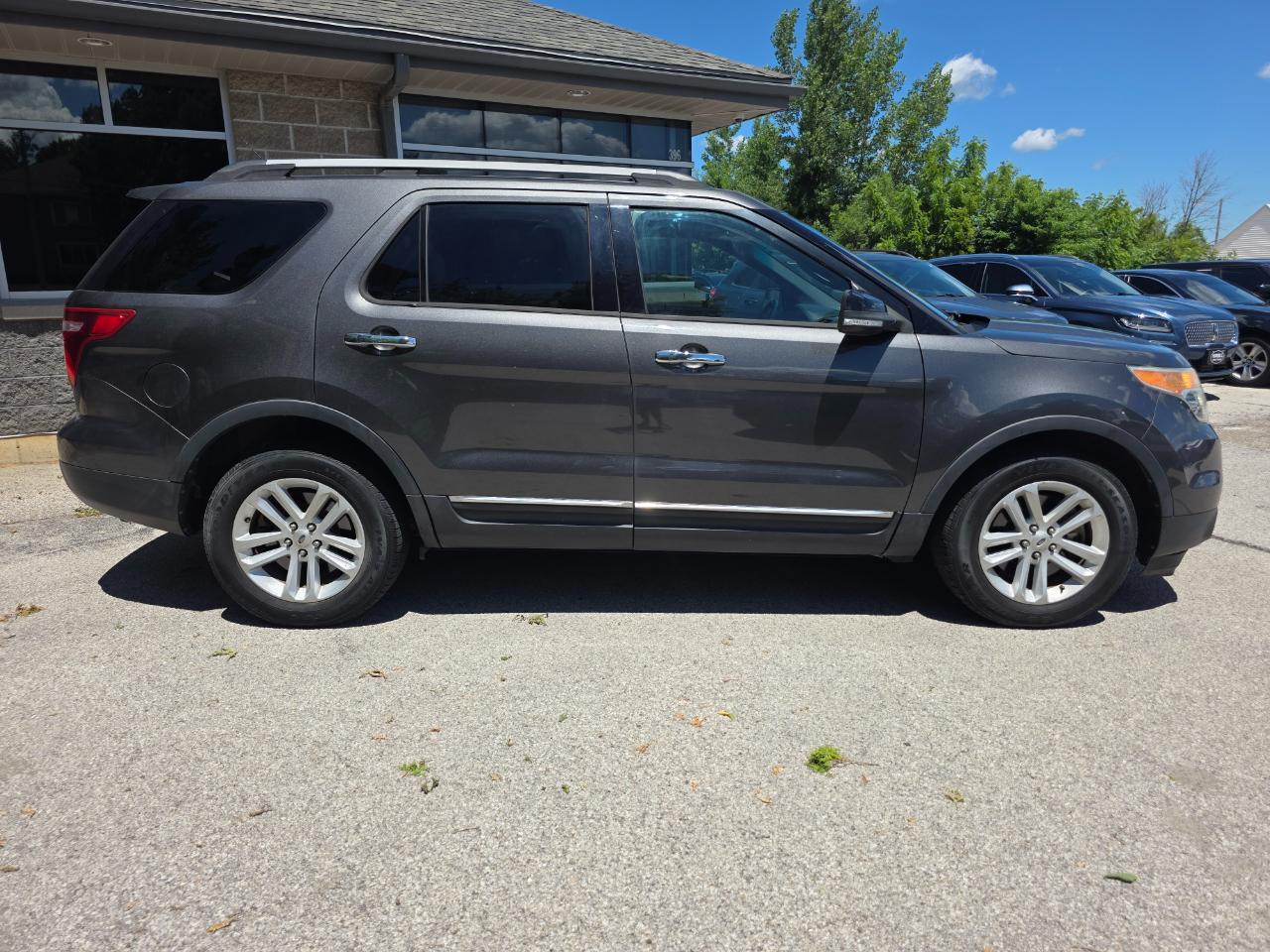 Ford Explorer FWD 4dr XLT 2015