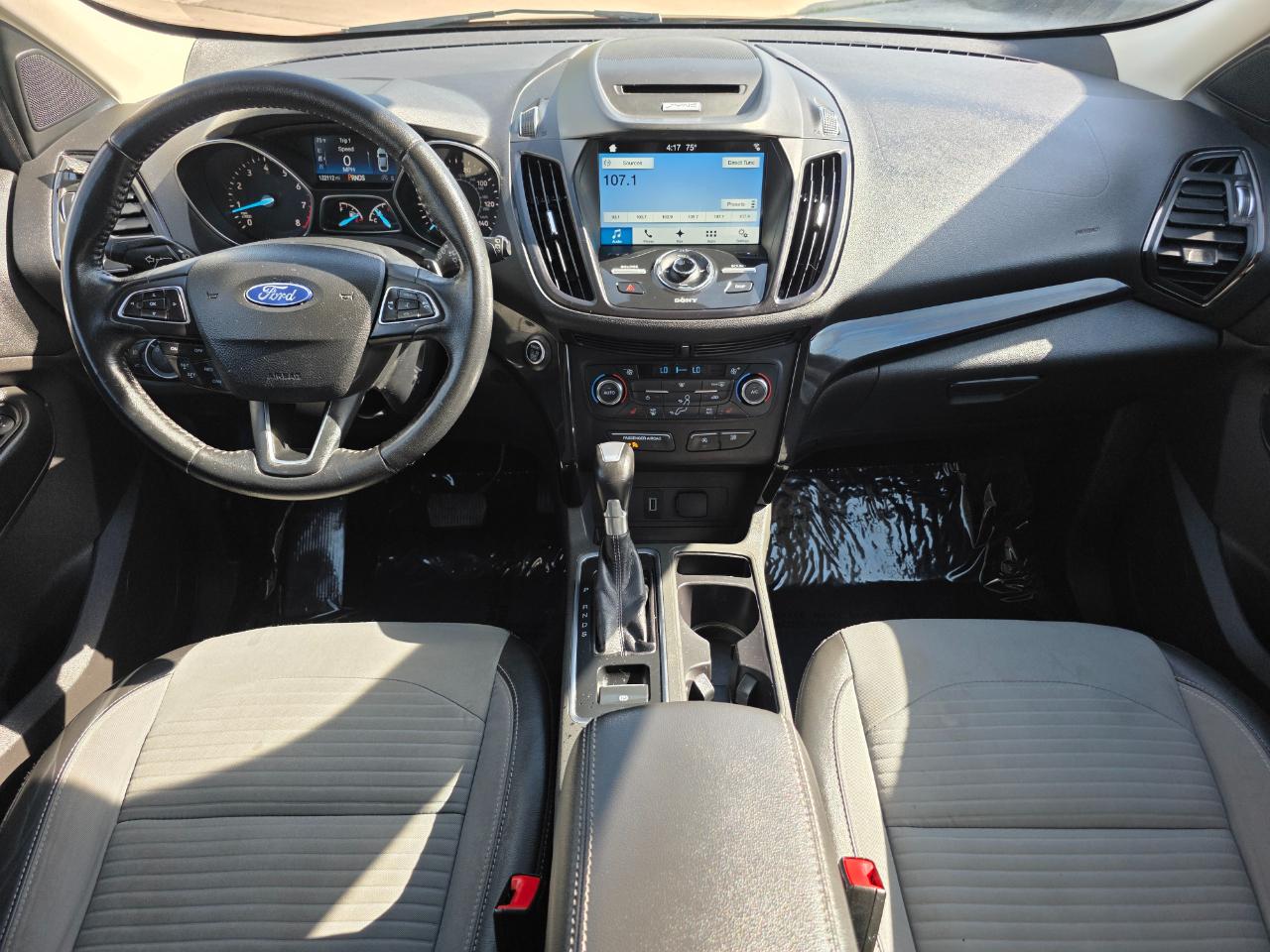 Ford Escape Titanium 4WD 2017