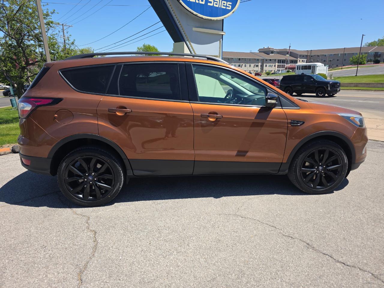 Ford Escape Titanium 4WD 2017