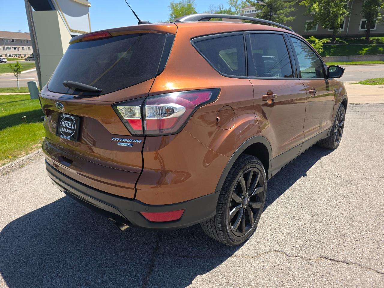 Ford Escape Titanium 4WD 2017
