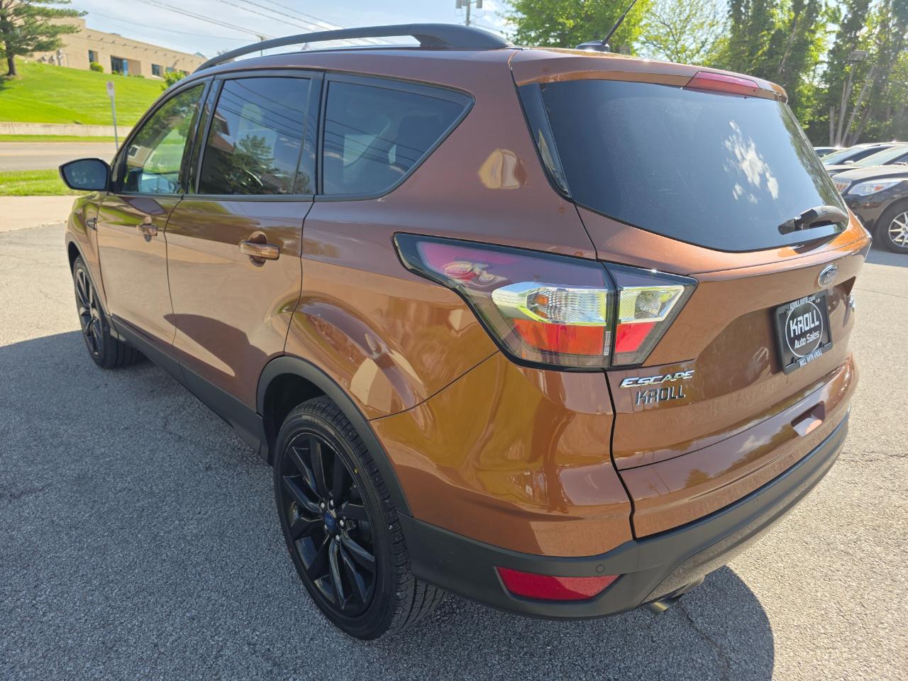 Ford Escape Titanium 4WD 2017