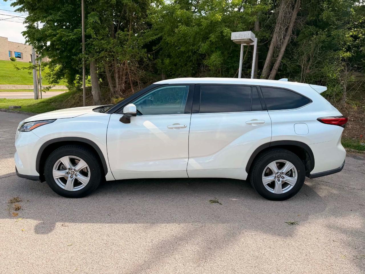 Toyota Highlander L FWD (Natl) 2020